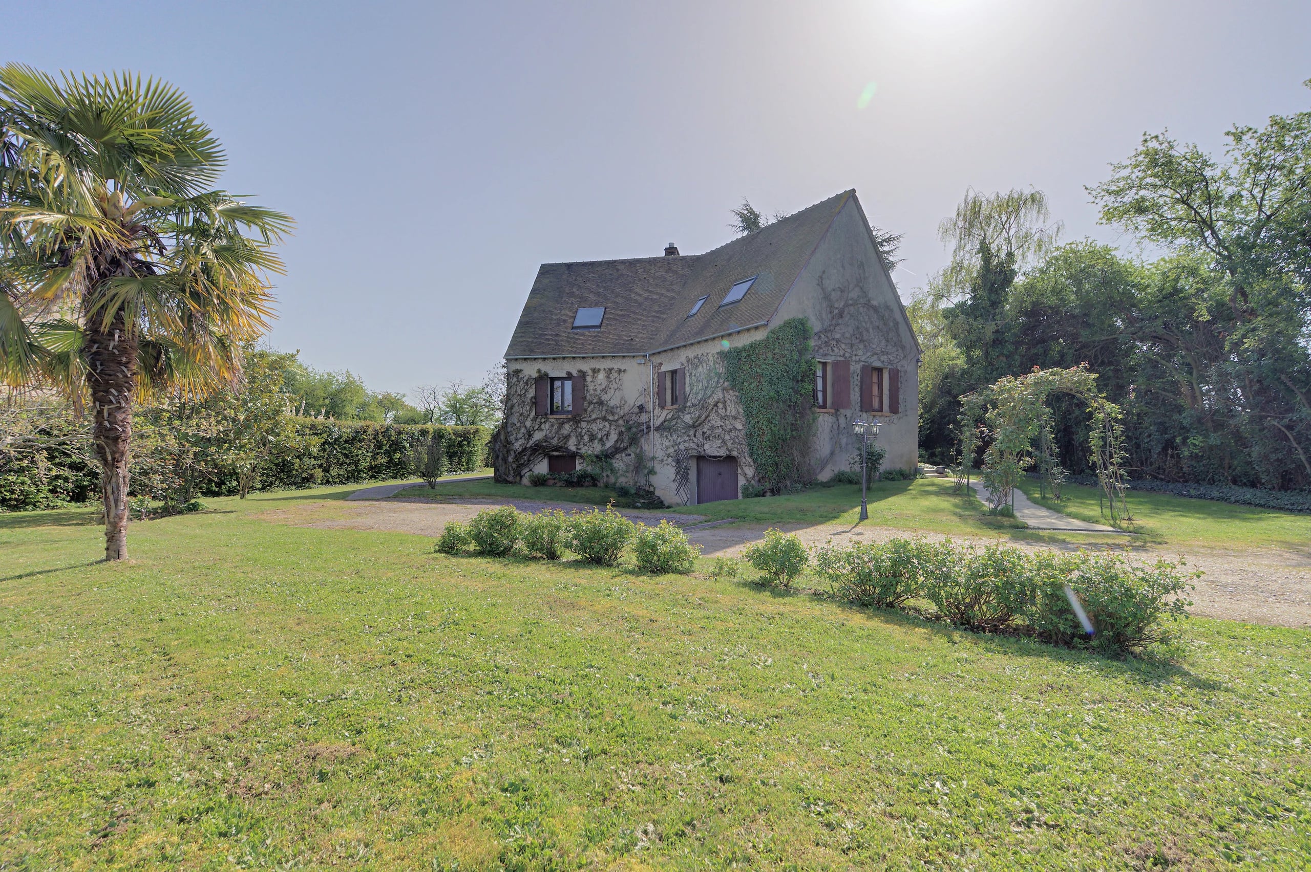 MAISON INDIVIDUELLE - THOIRY PROCHE - YVELINES